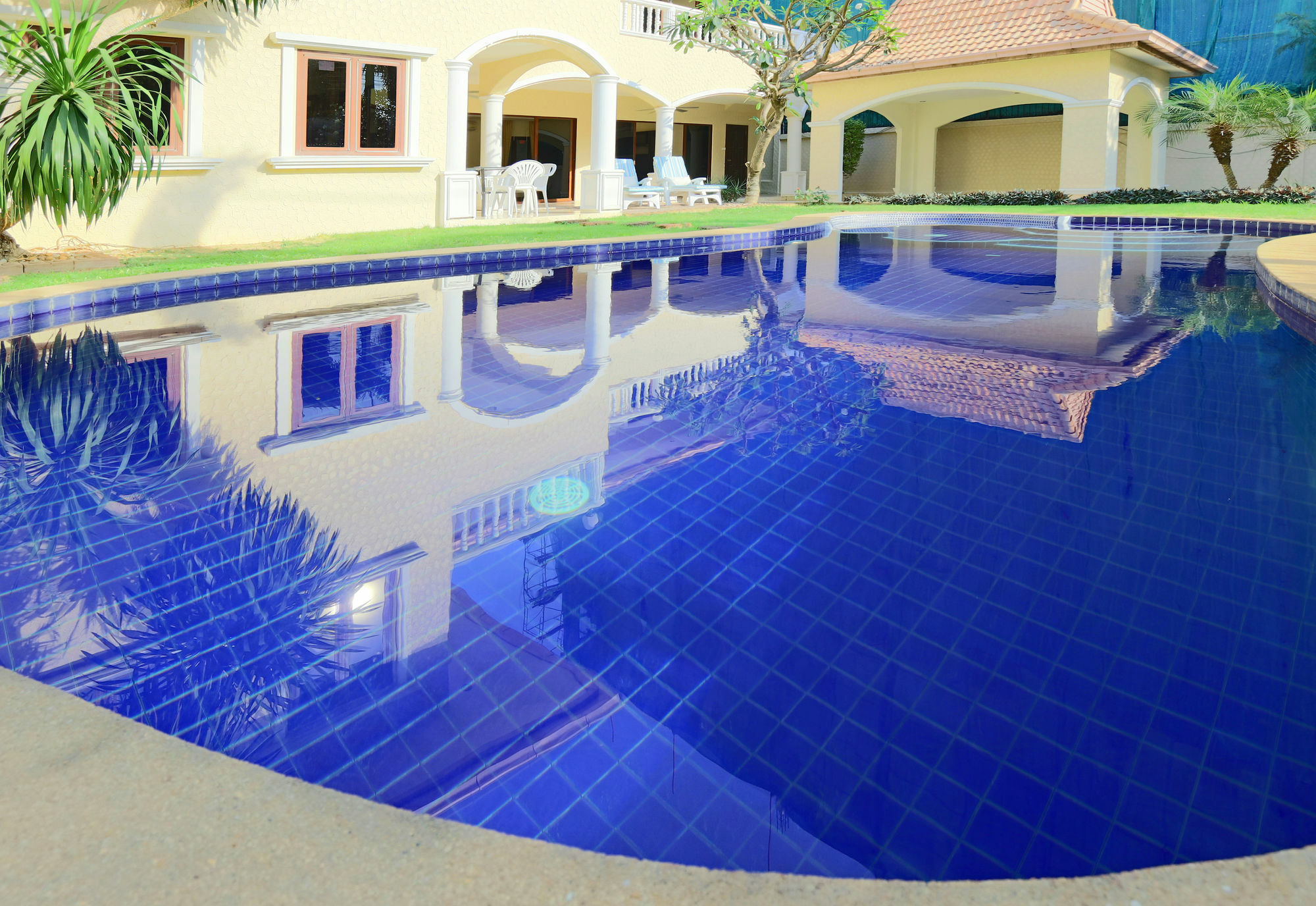 Pattaya Holiday Villas Банг-Ламунг Экстерьер фото